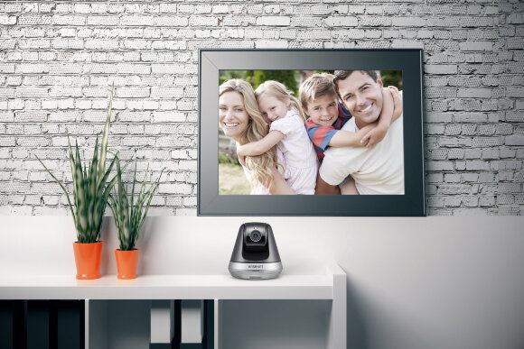 Wi-Fi Видеоняня Wisenet SmartCam SNH-V6410PN